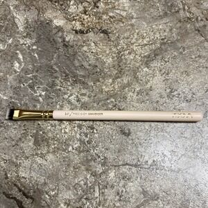 Zoeva 241 Precision Smudger Brush - Screen Queen‎ New